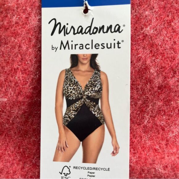 Miraclesuit NWT Miradonna Black Leopard Print Twist Front One-Piece Swimsuit - Picture 6 of 13